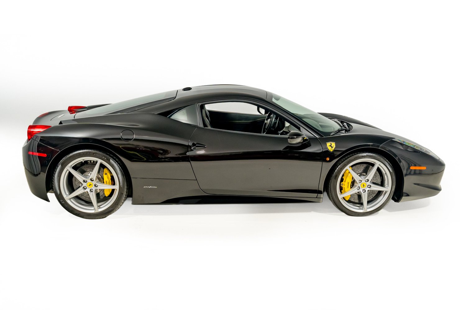 Used 2010 Ferrari 458 Italia Coupe RWD image 10