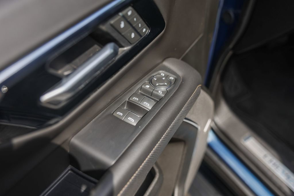 Used 2025 Chevrolet Suburban Premier w/ Sun And Tow Package AWD/4WD image 22