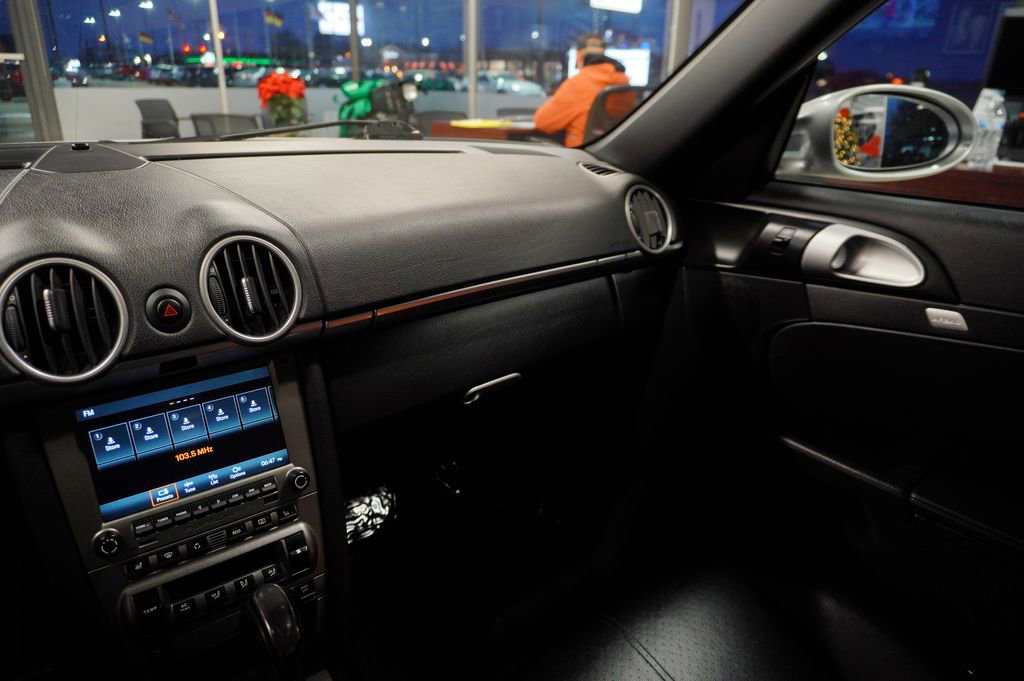 Used 2006 Porsche Cayman S image 16