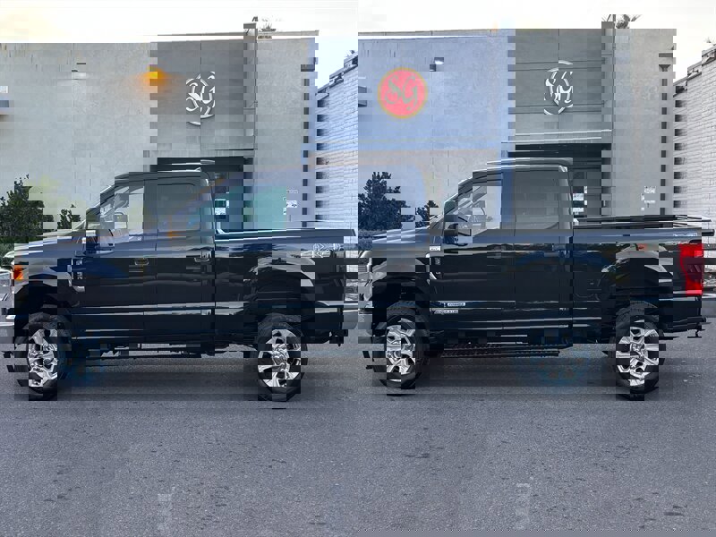 Used 2020 Ford F350 XLT image 4