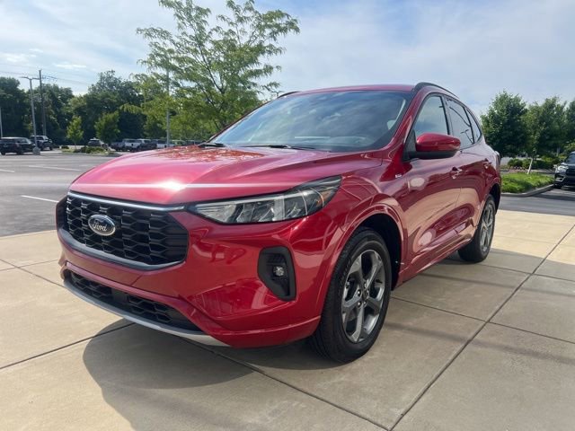 Used 2024 Ford Escape ST-Line Select w/ Tech Pack #1 AWD/4WD image 9