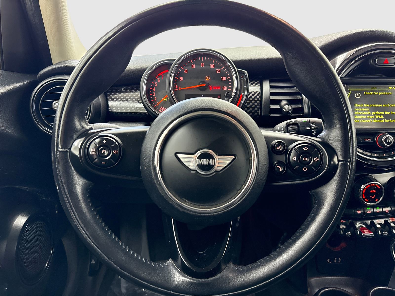 Used 2018 MINI Cooper S image 19