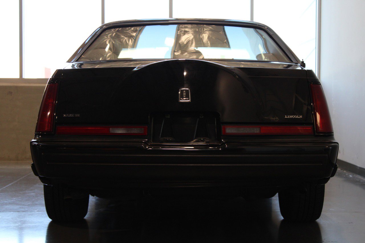 Used 1991 Lincoln Mark VII LSC image 14