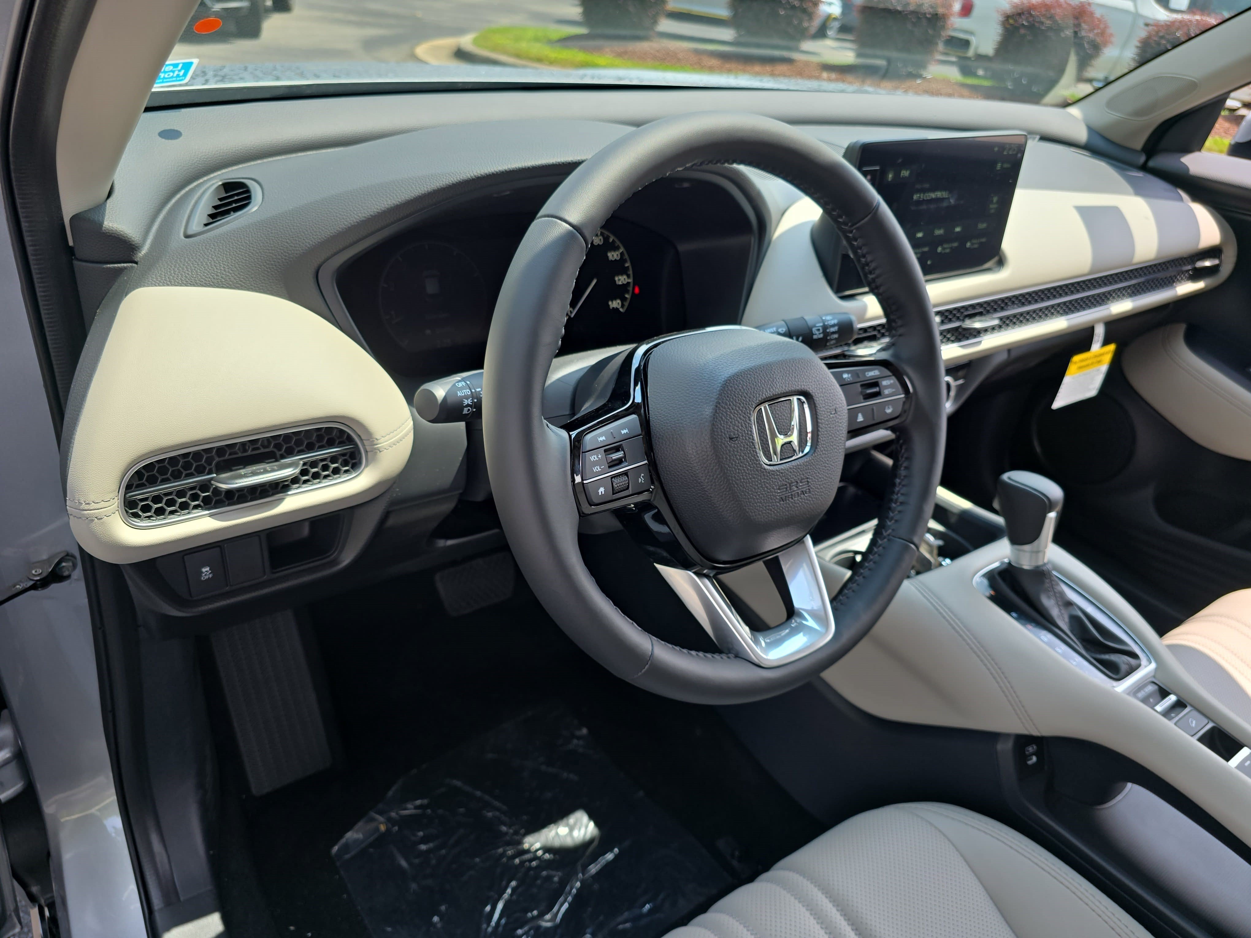 New 2027 Honda HR-V EX-L image 16