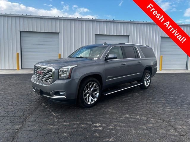 Used 2019 GMC Yukon XL Denali w/ Denali Ultimate Package AWD/4WD image 1