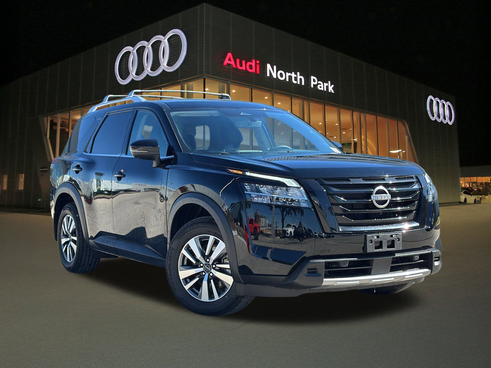 Used 2023 Nissan Pathfinder SL w/ Black Appearance Package image 1