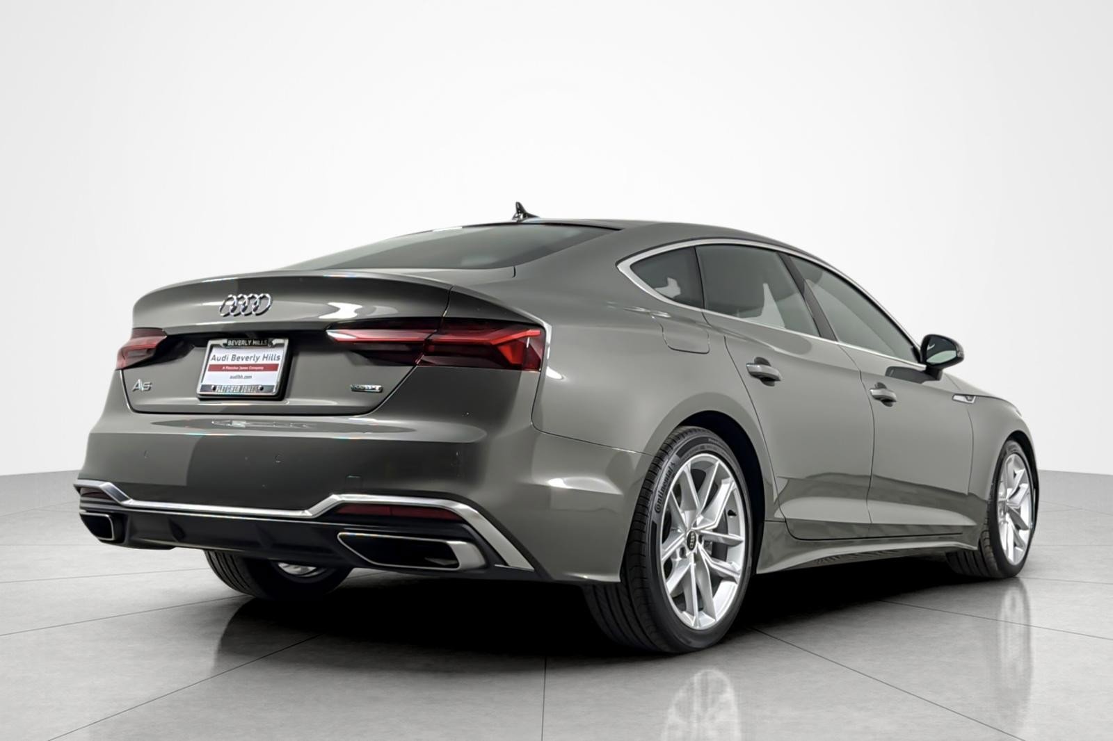 Used 2023 Audi A5 2.0T Premium w/ Convenience Package AWD/4WD image 5