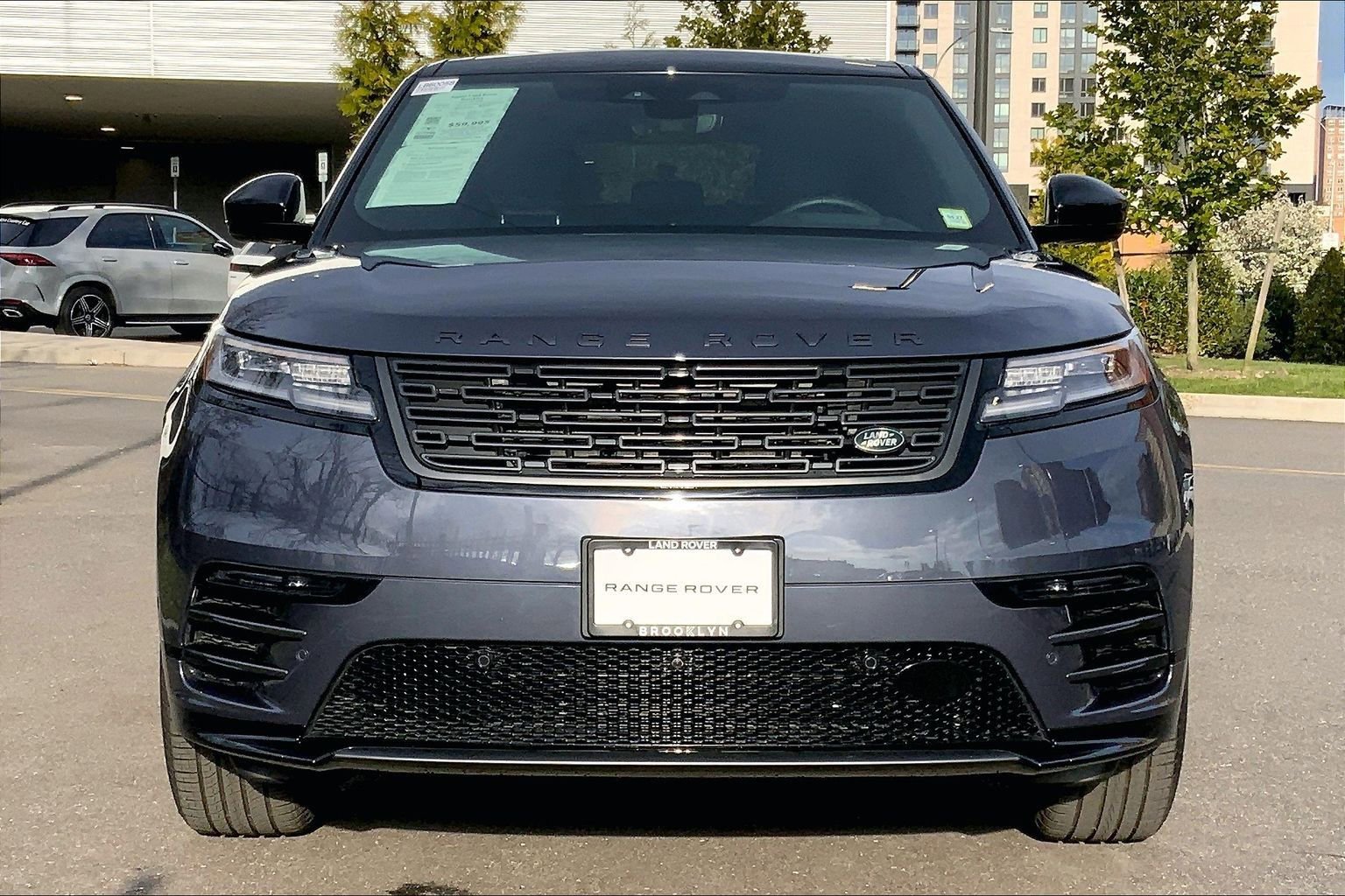 Used 2026 Land Rover Range Rover Velar Dynamic SE AWD/4WD image 3