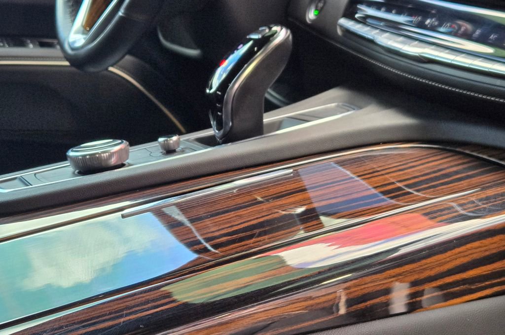 Used 2021 Cadillac Escalade ESV Premium Luxury image 34