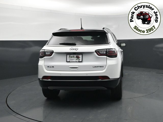 Used 2024 Jeep Compass Limited w/ Elite Group AWD/4WD image 5