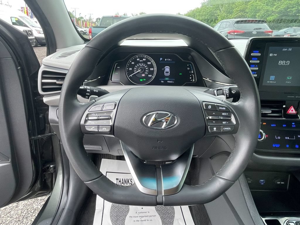Used 2020 Hyundai Ioniq SE FWD image 15