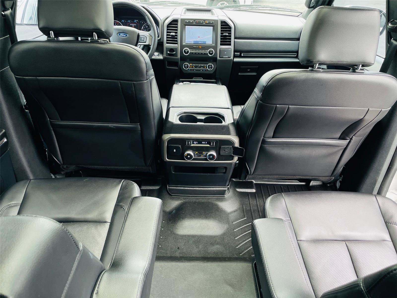 Used 2020 Ford Expedition XLT w/ Equipment Group 202A AWD/4WD image 24
