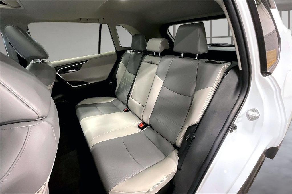 Used 2023 Toyota RAV4 Limited AWD/4WD image 23