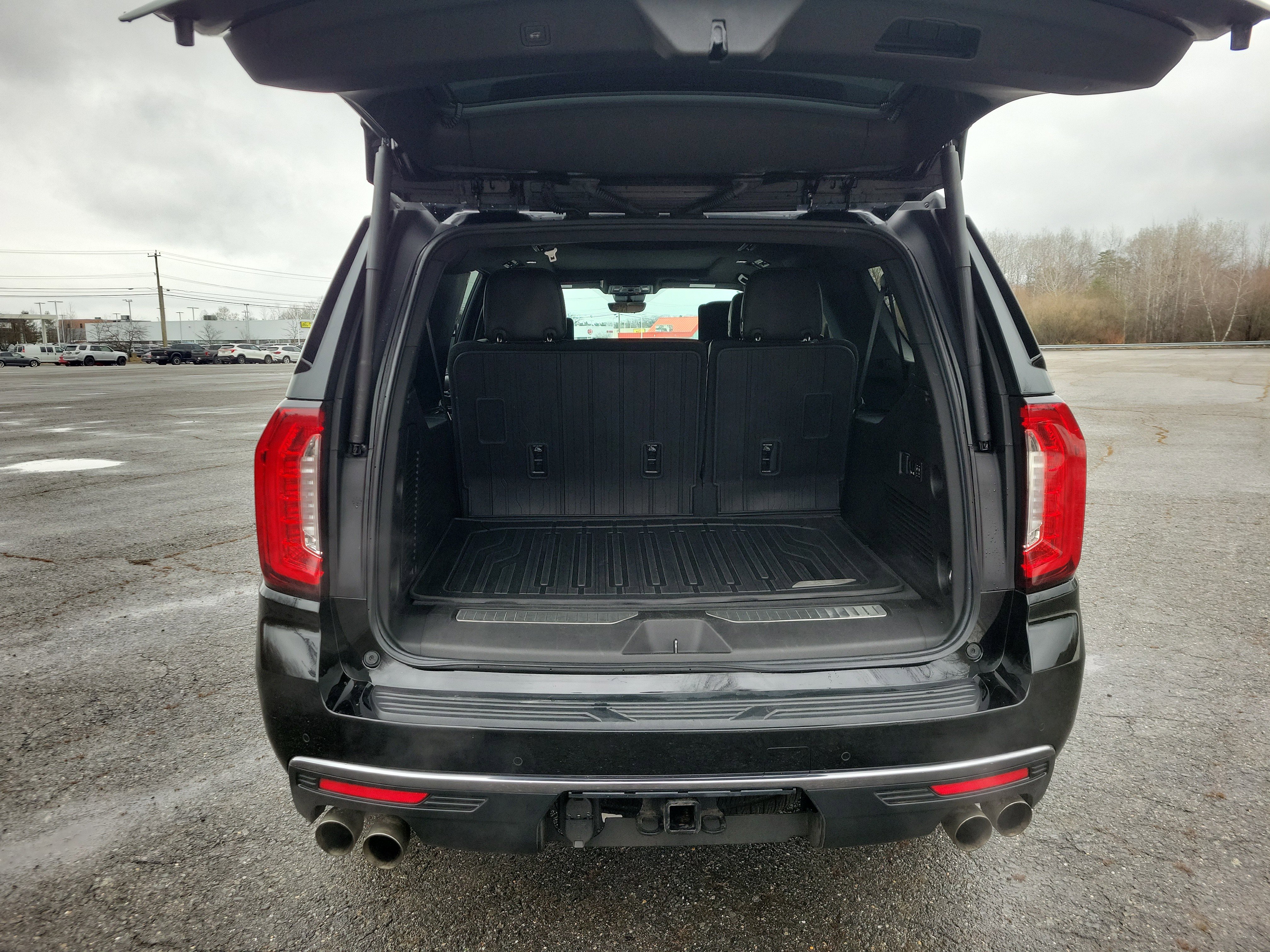 Certified 2023 GMC Yukon XL Denali Ultimate w/ LPO, Floor Liner Package image 18