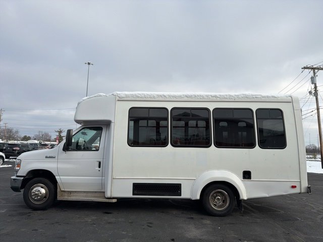 Used 2019 Ford E-350 and Econoline 350 Super Duty w/ Shuttle Bus Prep Package image 4
