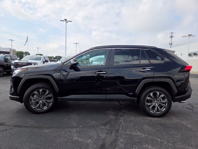 Used 2024 Toyota RAV4 Limited AWD/4WD image 15