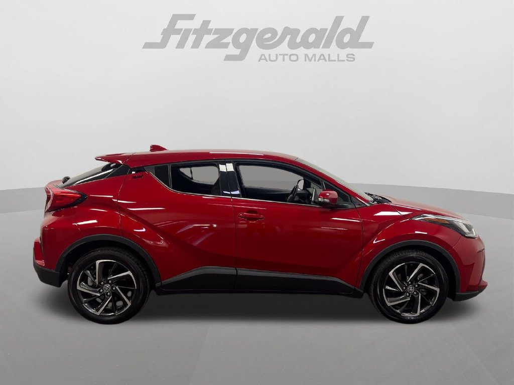 Used 2022 Toyota C-HR Limited FWD image 7