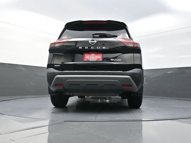 Used 2023 Nissan Rogue SV image 32