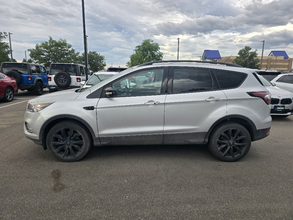 Used 2018 Ford Escape Titanium AWD/4WD image 2