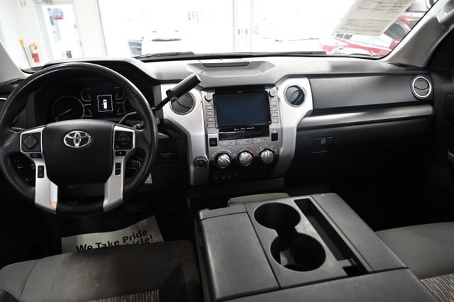 Used 2020 Toyota Tundra SR5 AWD/4WD image 14