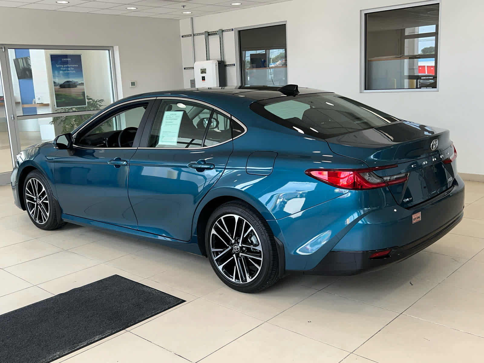 Used 2025 Toyota Camry XLE FWD image 20