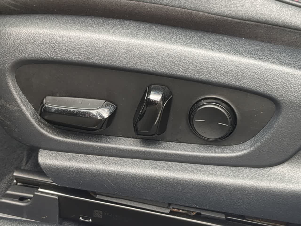 Used 2022 Lexus ES 300h F Sport w/ Accessory Package 2 FWD image 16