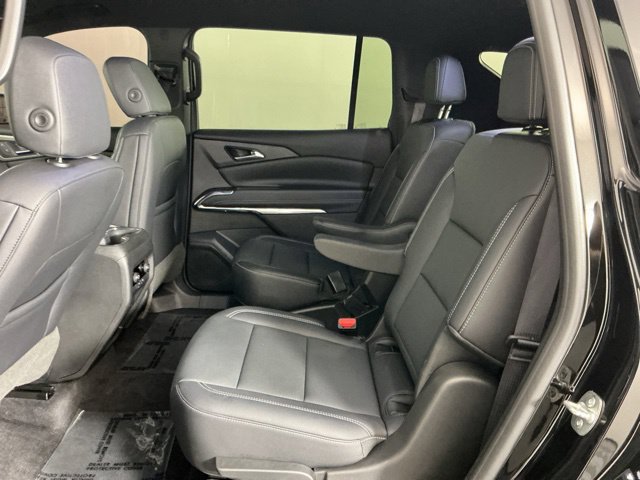 Used 2025 Chevrolet Traverse LT FWD image 26