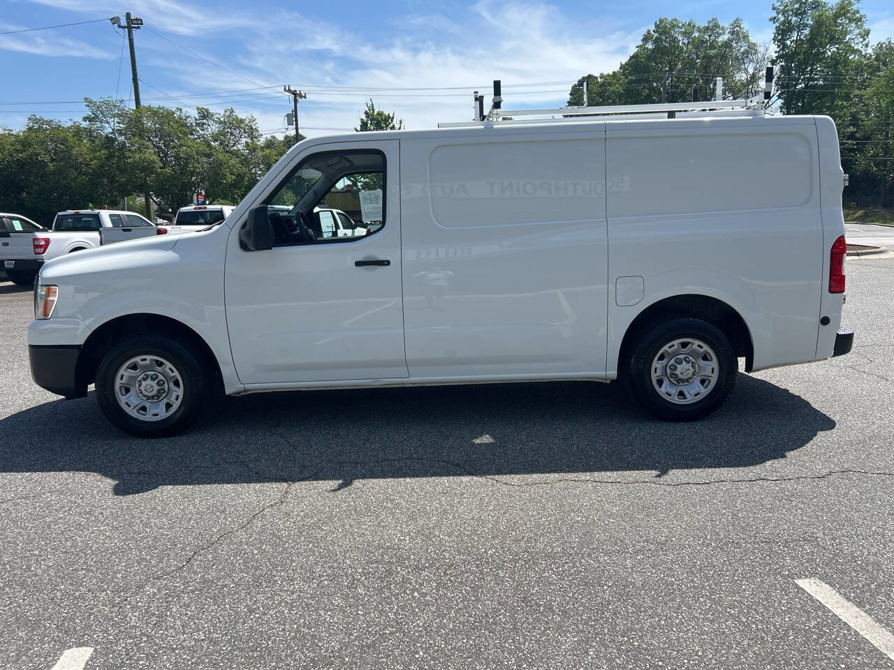 Used 2018 Nissan NV 2500 SV image 6