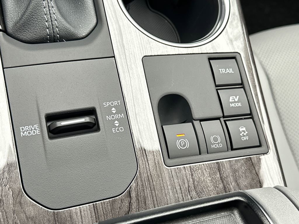 New 2026 Toyota Highlander Platinum image 35
