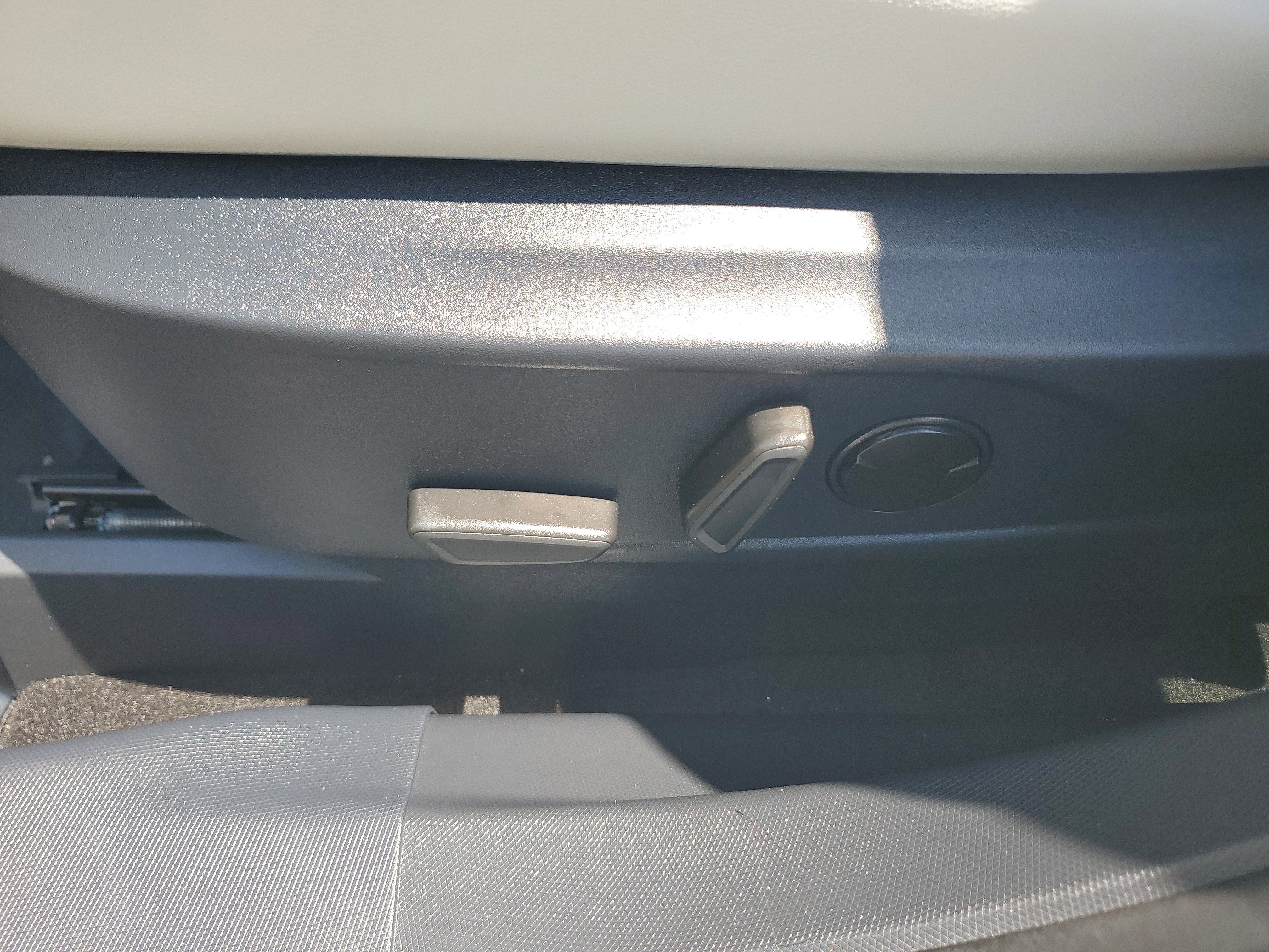 Used 2025 Ford Mustang Mach-E Premium RWD image 22