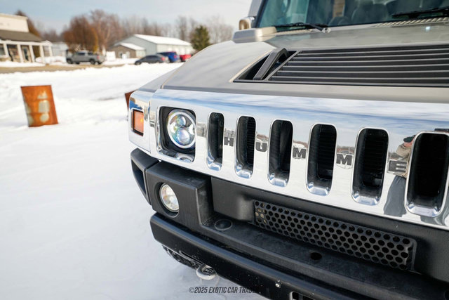 Used 2003 HUMMER H2 w/ Preferred Equipment Group image 81