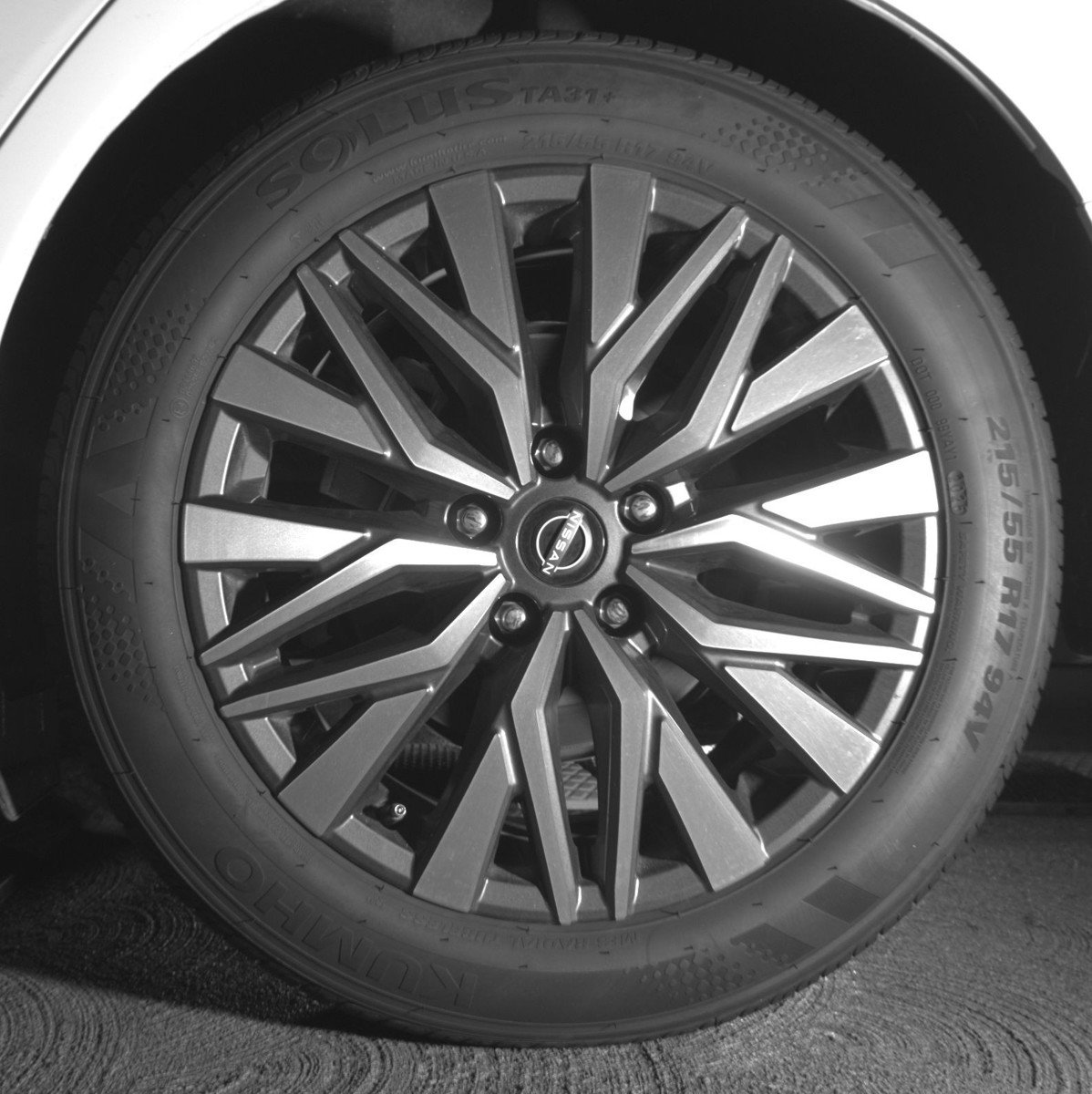 Used 2025 Nissan Altima 2.5 SV image 14