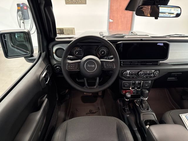 New 2025 Jeep Wrangler Willys AWD/4WD image 39