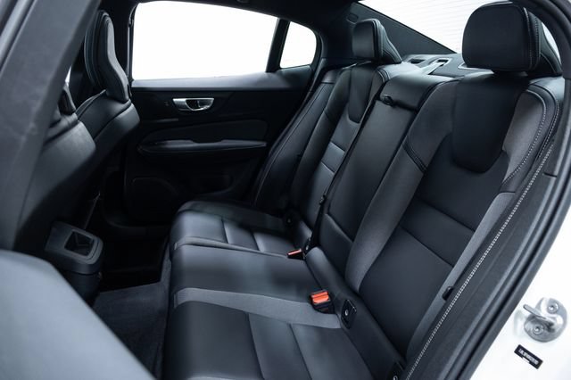 Used 2024 Volvo S60 B5 Plus FWD image 23