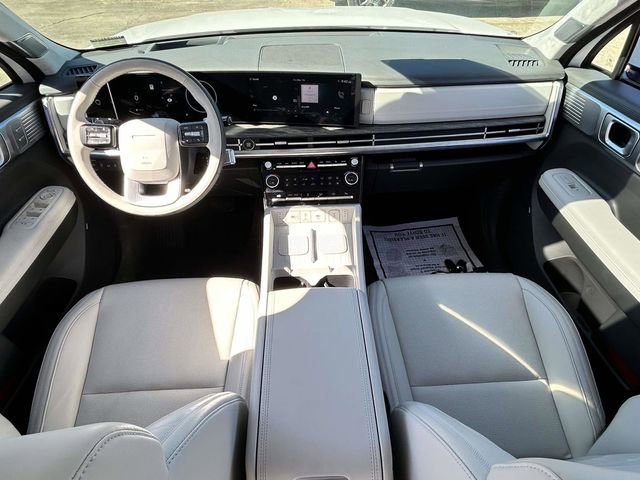 Used 2025 Hyundai Santa Fe Calligraphy image 10