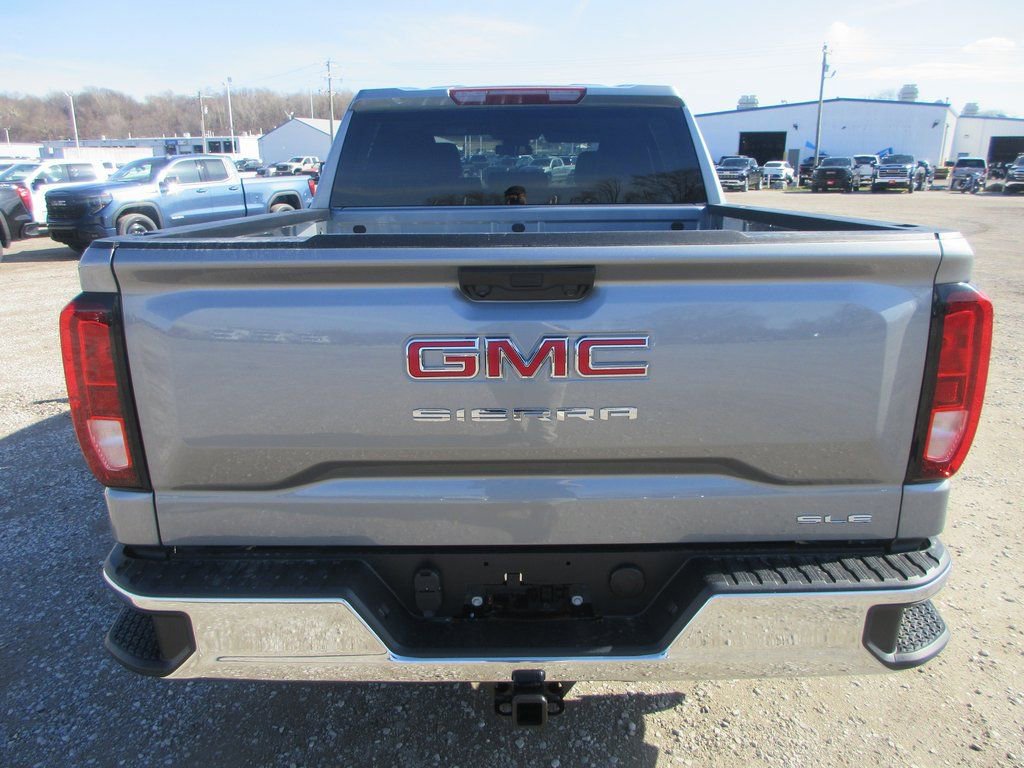 New 2026 GMC Sierra 1500 SLE w/ Max Trailering Package image 6
