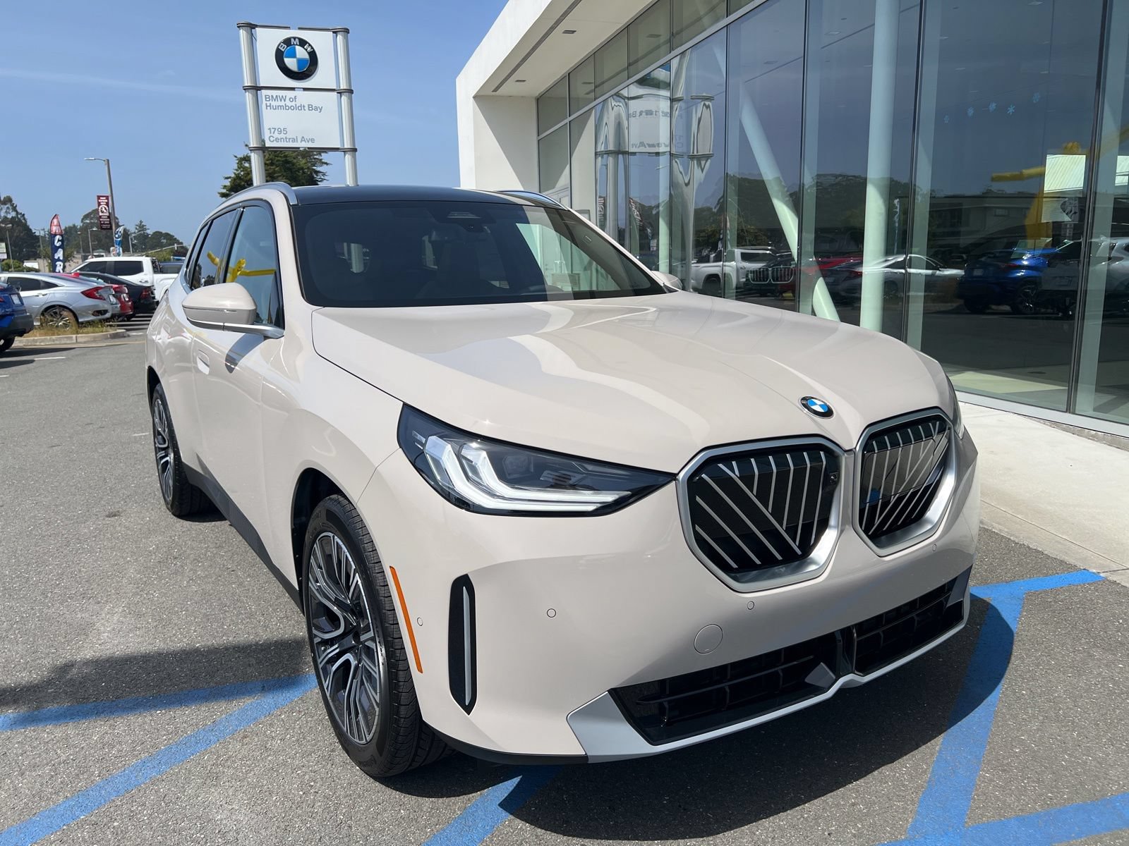 New 2026 BMW X3 xDrive30i w/ Premium Package