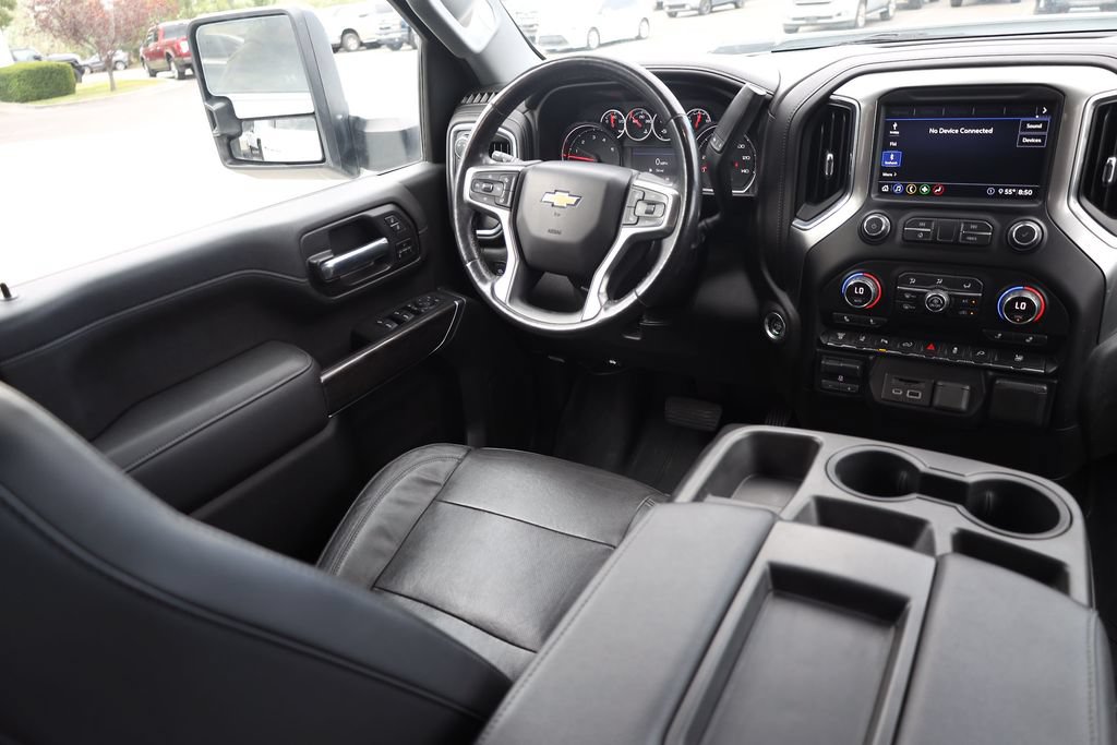 Used 2020 Chevrolet Silverado 3500 LTZ w/ Gooseneck/5TH Wheel Package AWD/4WD image 19