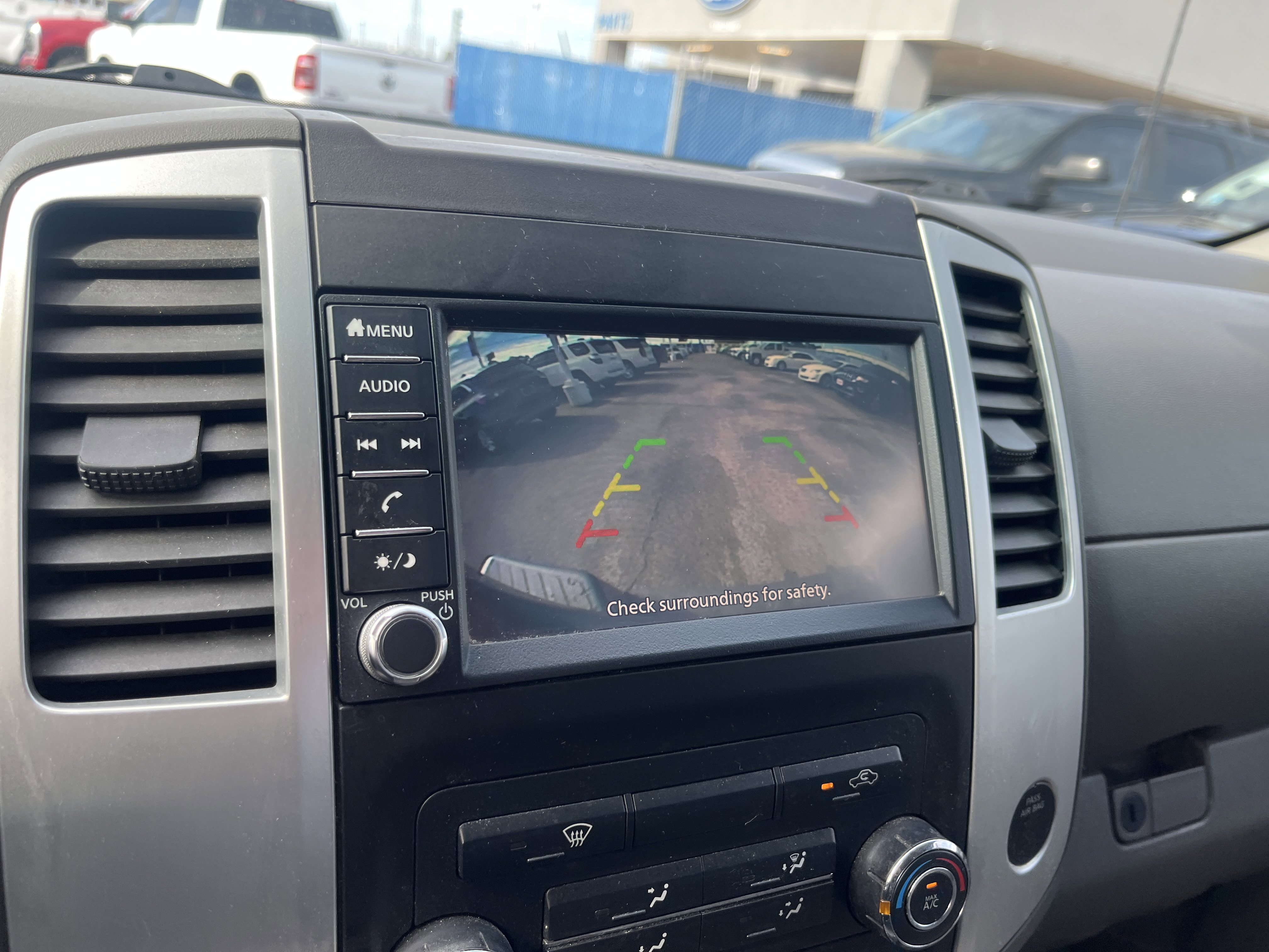 Used 2019 Nissan Frontier SV image 24
