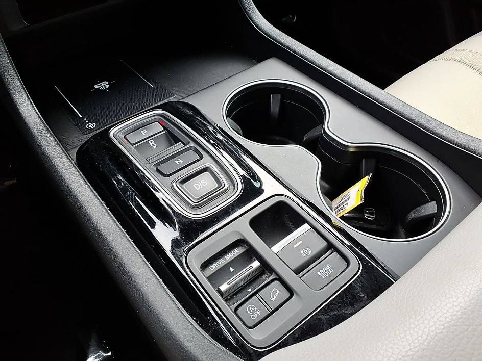 Used 2025 Honda Pilot EX-L image 28