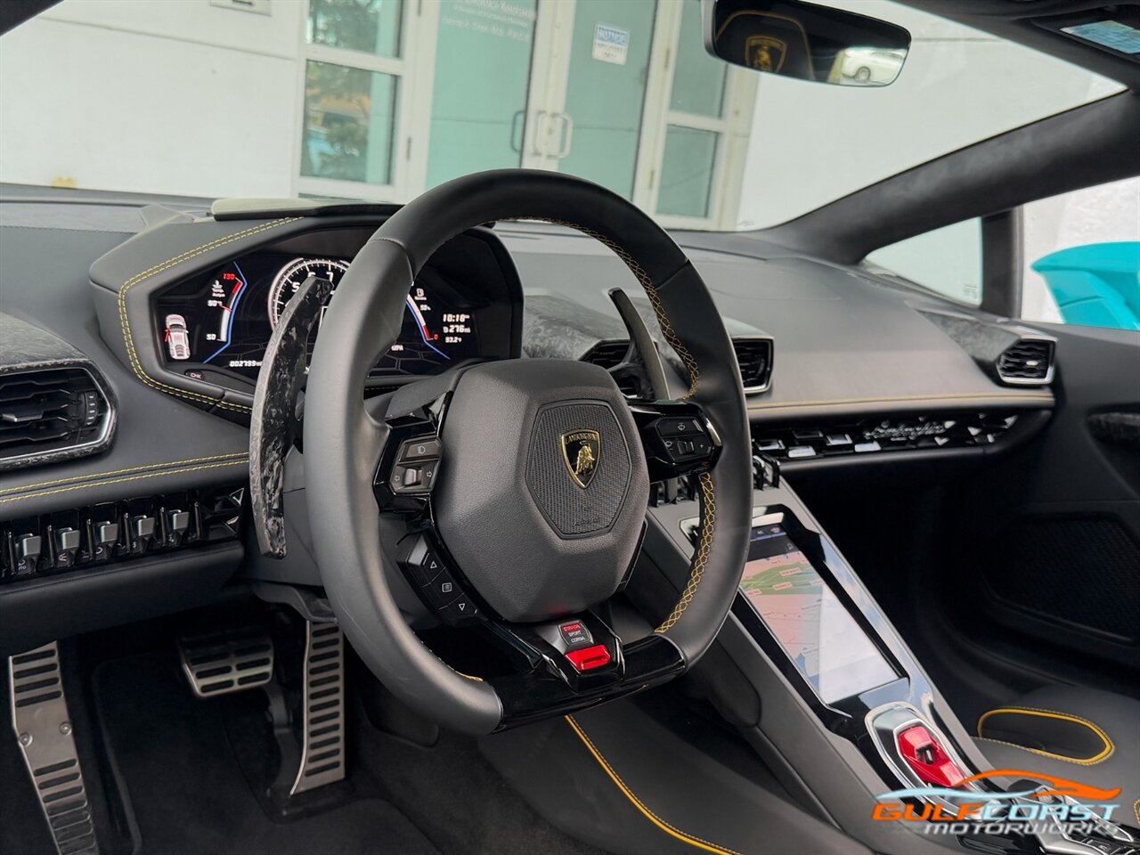 Used 2021 Lamborghini Huracan EVO RWD image 12