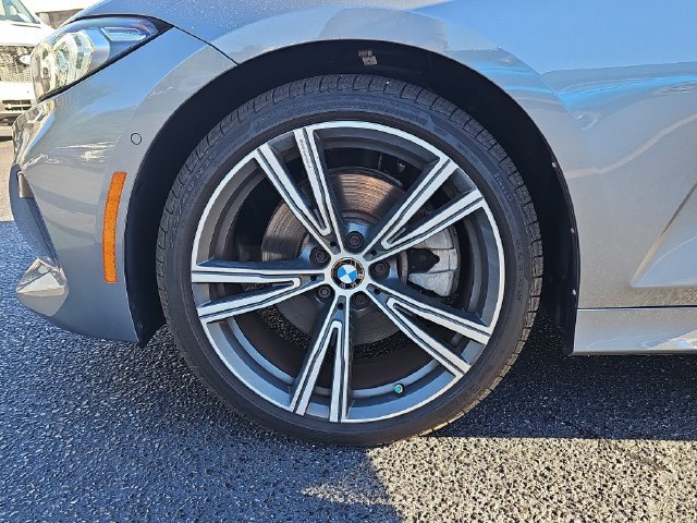 Used 2023 BMW 330i Sedan w/ Premium Package RWD image 33