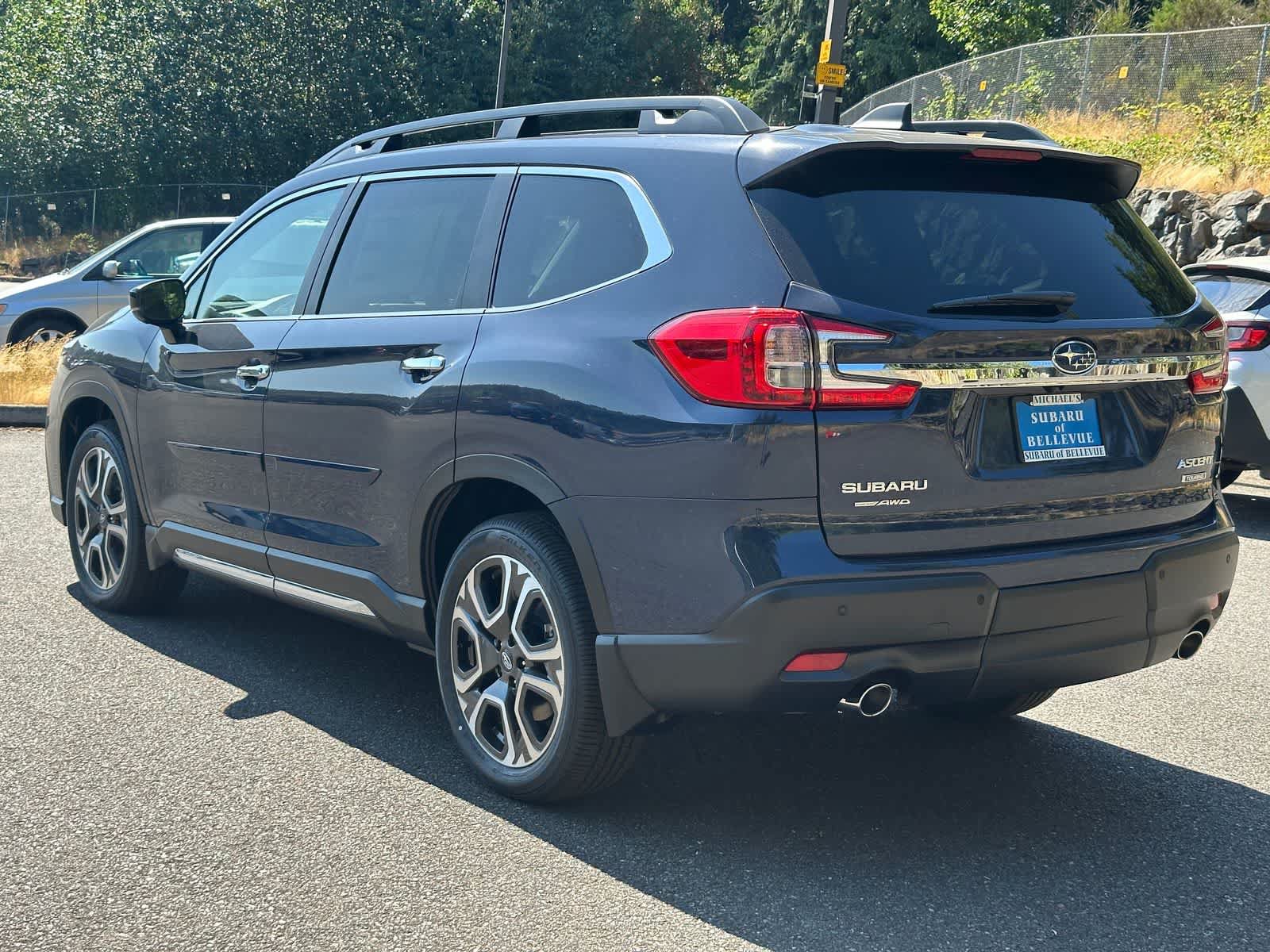 Certified 2025 Subaru Ascent Touring AWD/4WD image 3