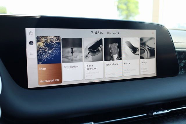 Used 2024 Genesis G90 3.5T image 14