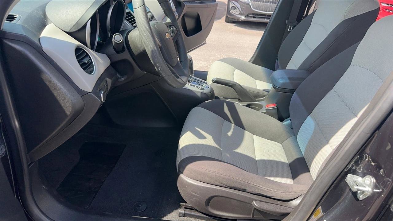 Used 2016 Chevrolet Cruze LS image 20