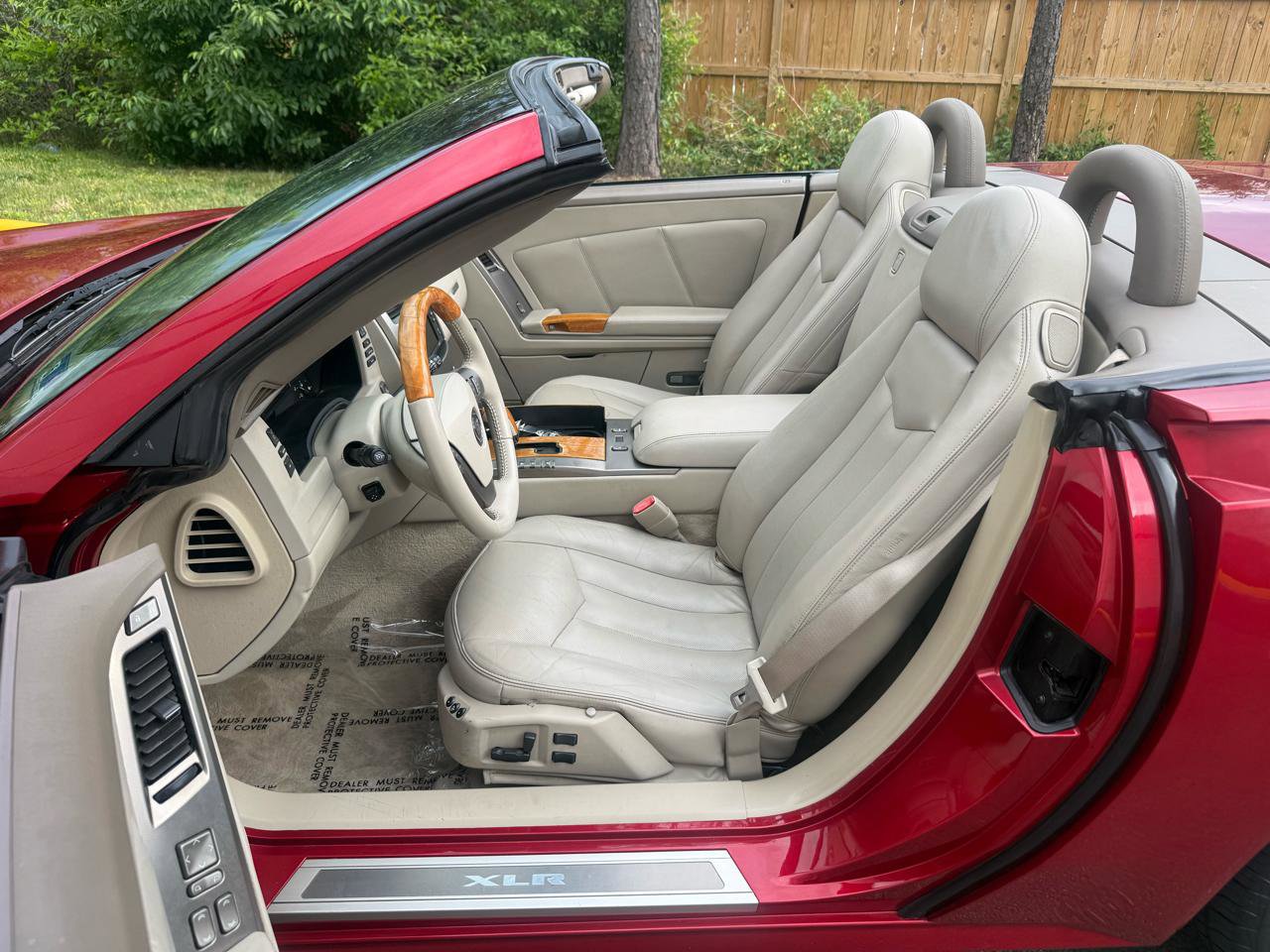 Used 2004 Cadillac XLR RWD image 26