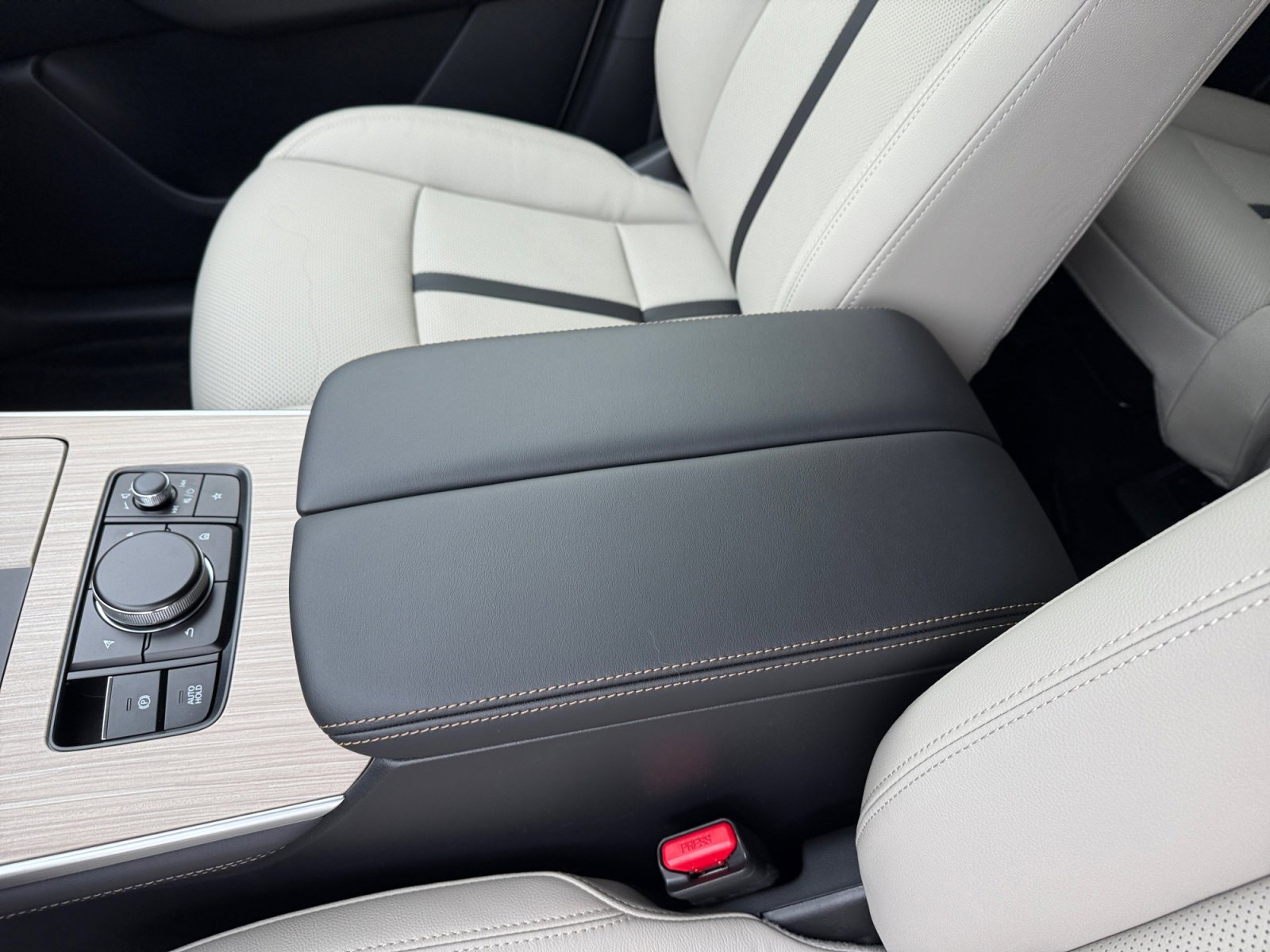 New 2026 MAZDA CX-70 3.3 Turbo w/ Preferred Package image 14