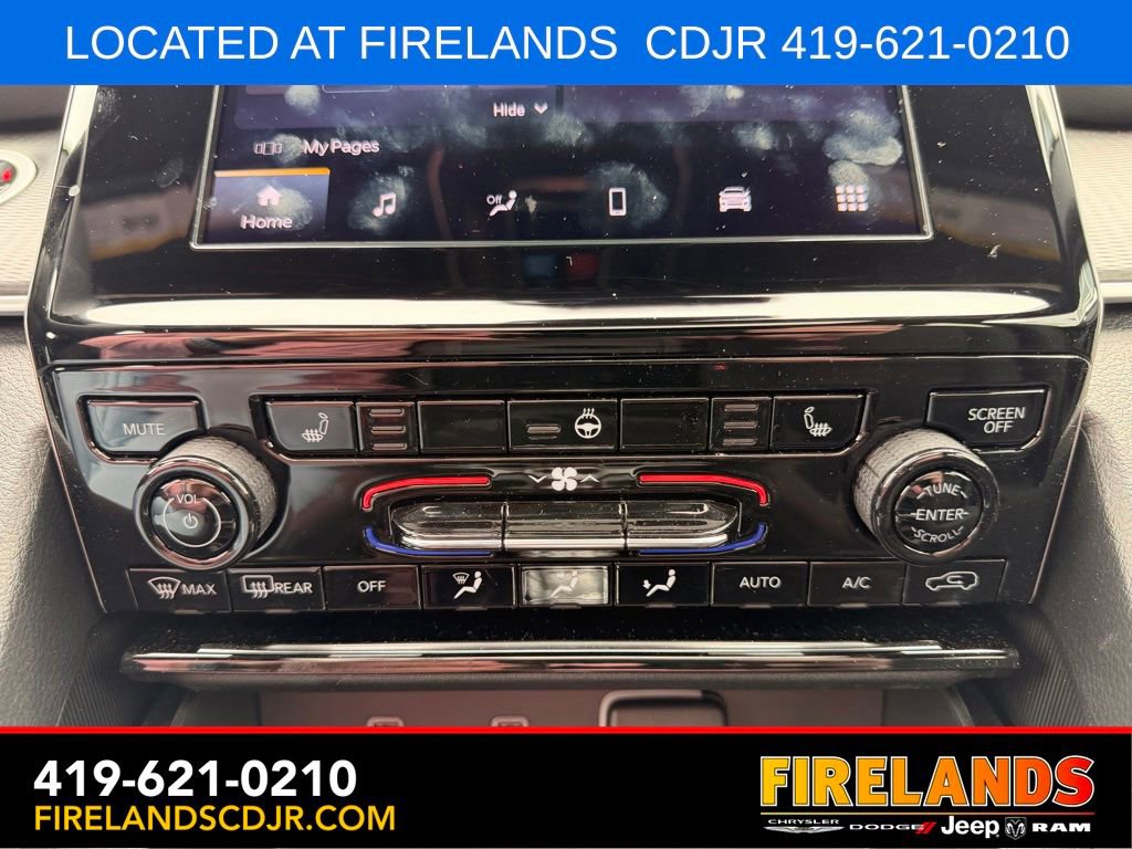 Used 2024 Jeep Grand Cherokee Laredo X w/ Luxury Tech Group I AWD/4WD image 23