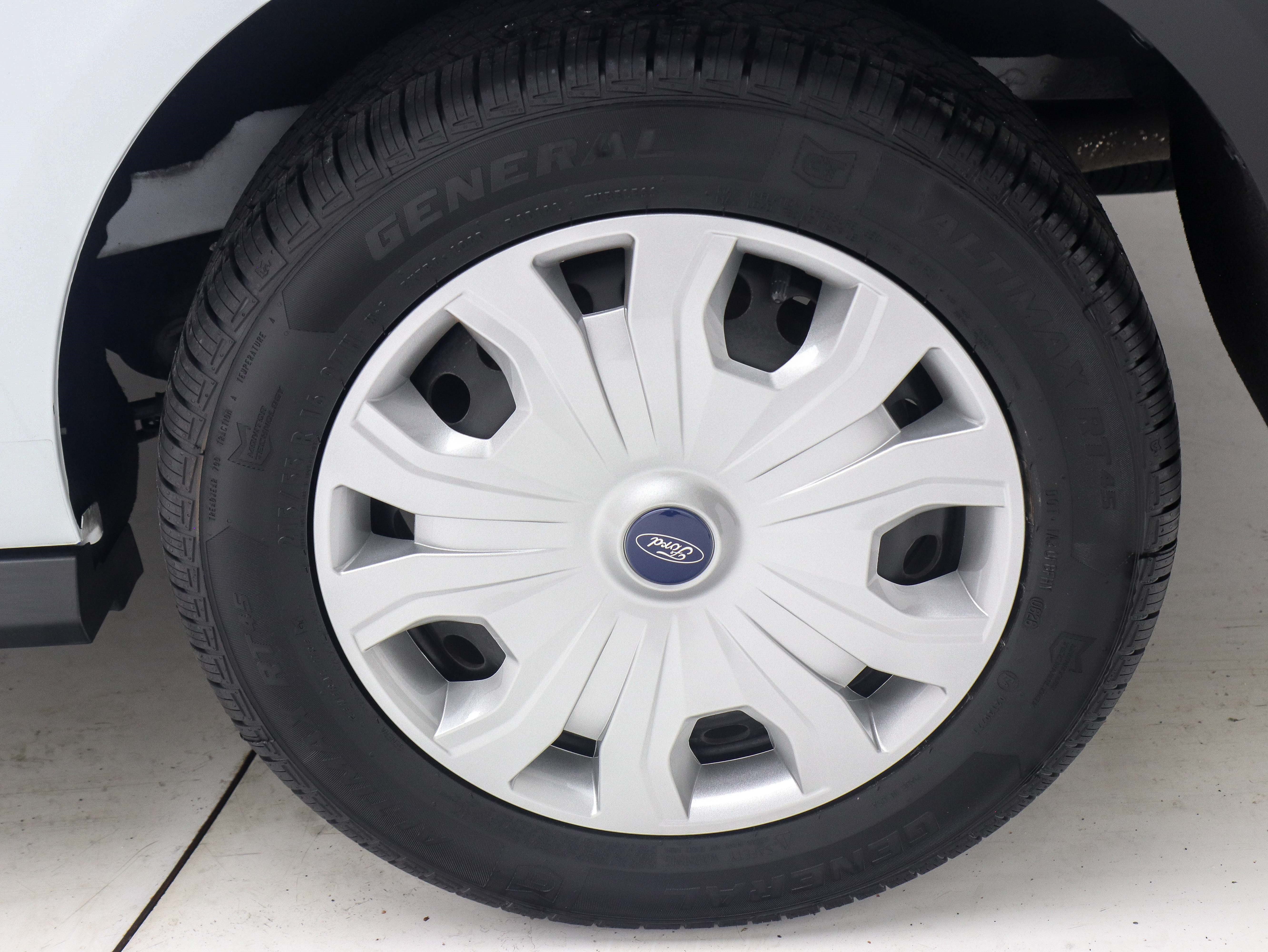 Used 2020 Ford Transit Connect XL FWD image 29