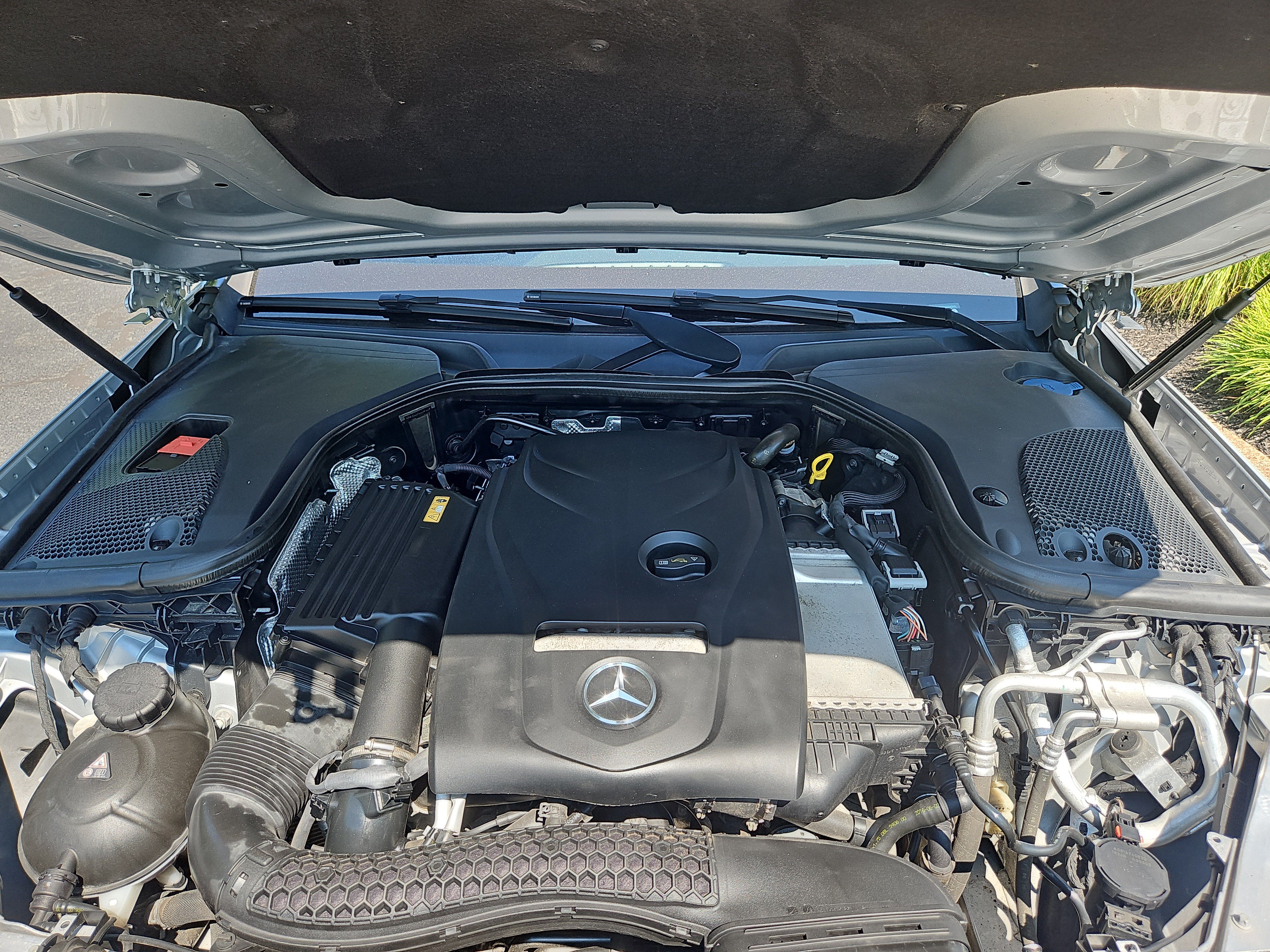 Used 2017 Mercedes-Benz E 300 4MATIC image 37